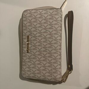 Michael Kors Gray Wristlet Wallet